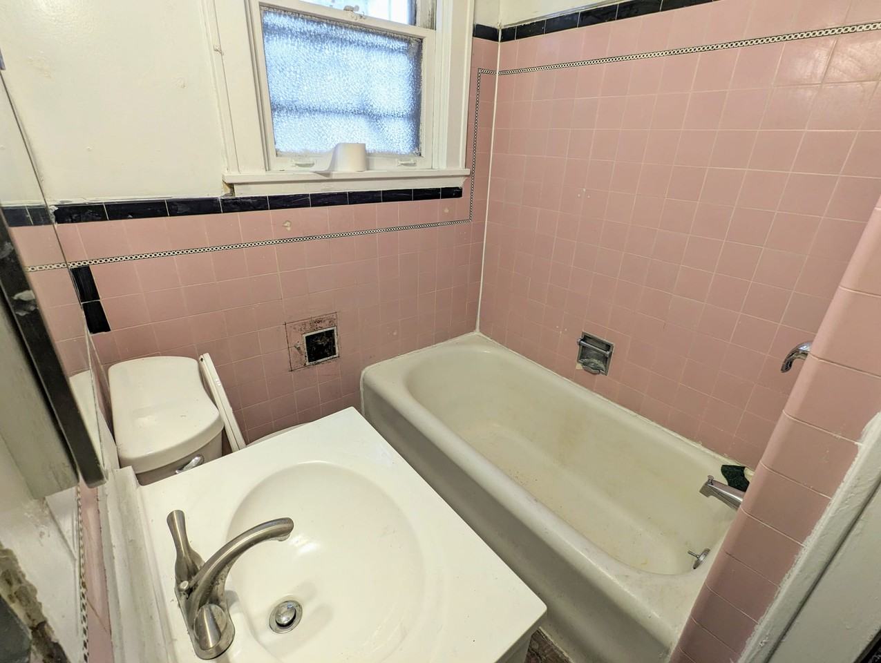 2120 Bedford Avenue #1 - Photo 7 of 12