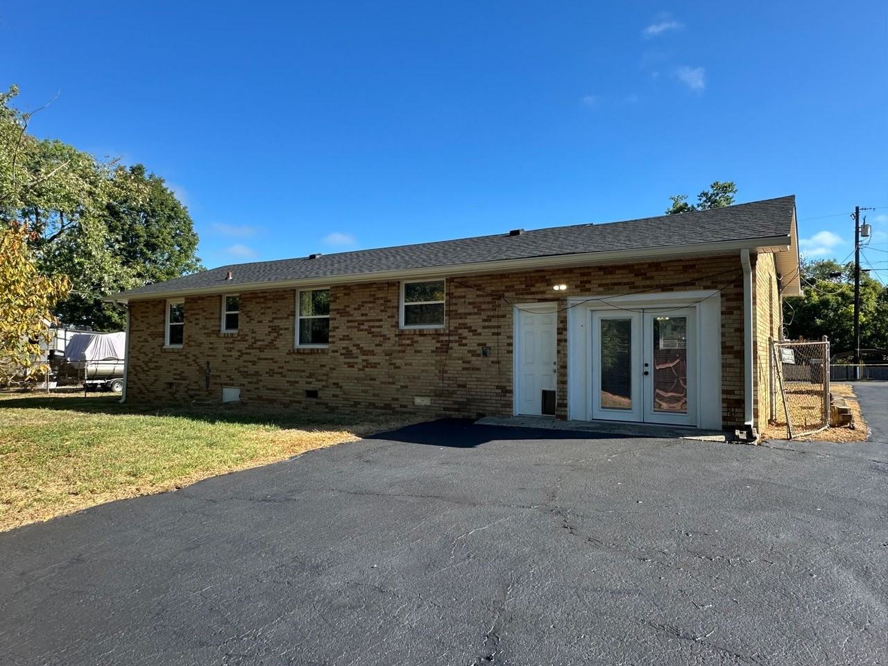 307 Crestridge Dr - Photo 2 of 19