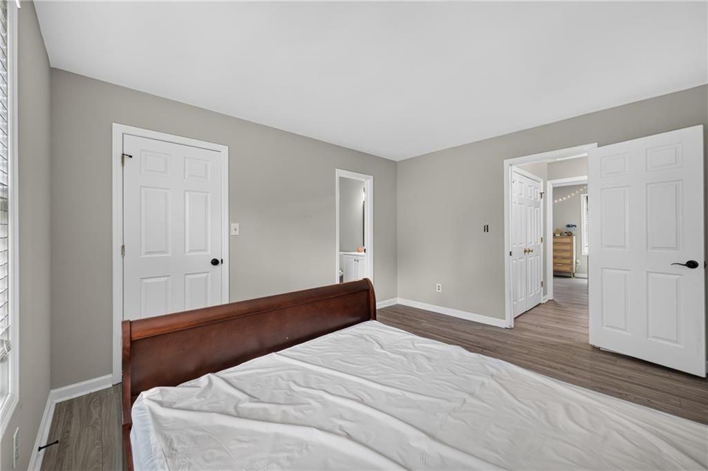 7033 Panda Ln - Photo 2 of 13