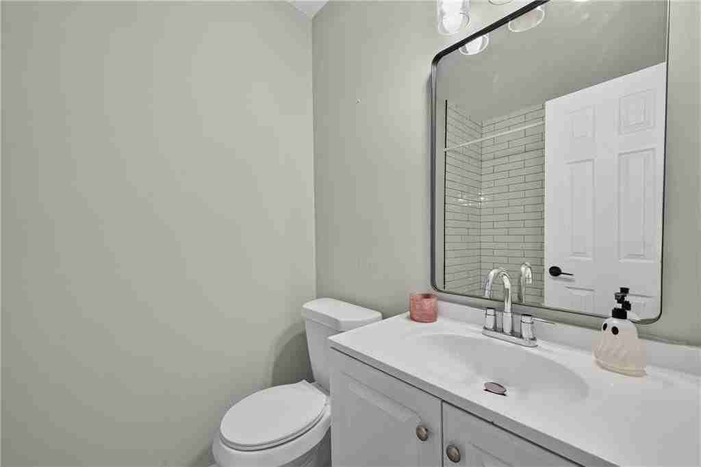 7033 Panda Ln - Photo 3 of 13