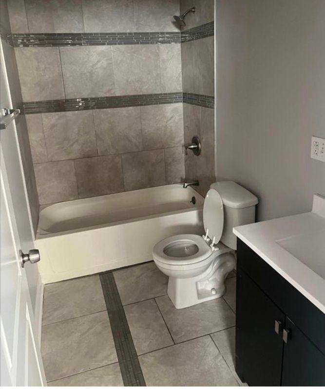 8046 S Laflin St ##2 - Photo 4 of 9