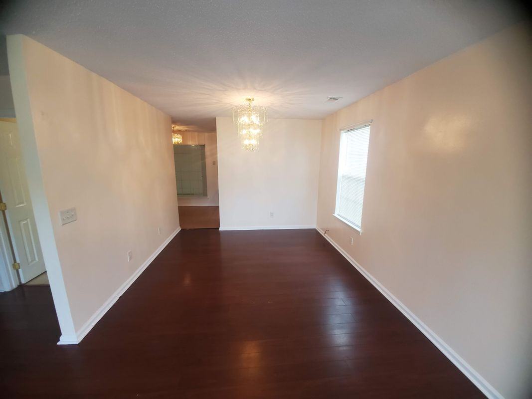 115 Silverton Rd - Photo 6 of 13
