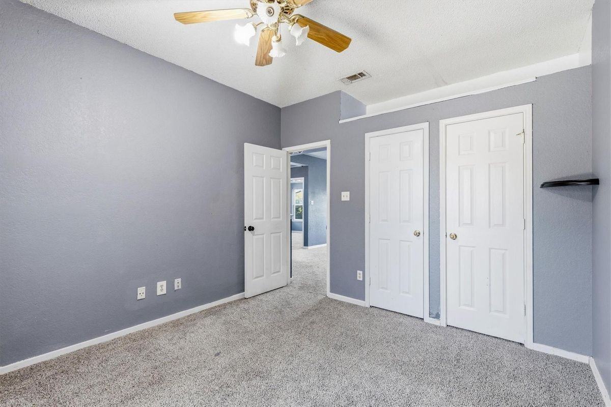 2324 Boardwalk Dr - Photo 7 of 21