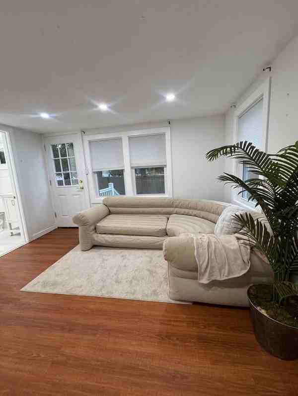 186 Woodside Rd - Photo 3 of 6