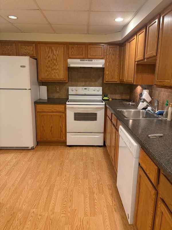 2705 Goldenrod Ct - Photo 4 of 8