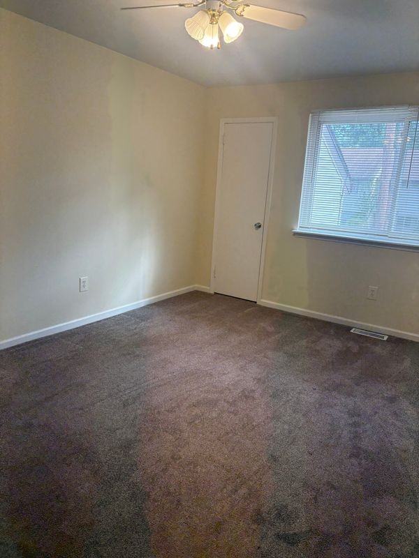 2705 Goldenrod Ct - Photo 6 of 8