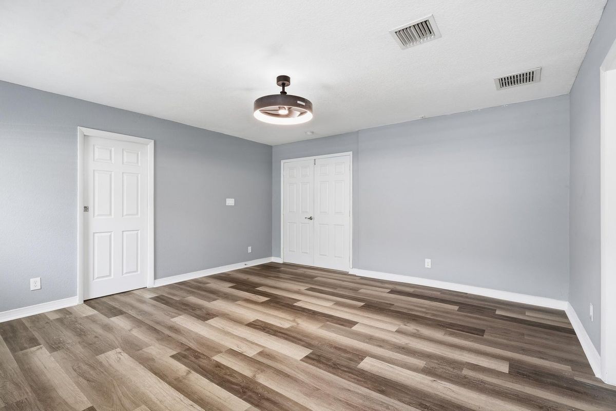 128 Nw 10th Ave - Photo 6 of 12