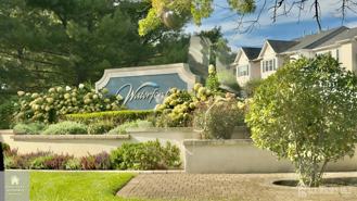 1133 Waterford Dr - Photo 1 of 1