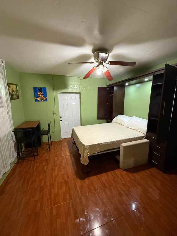 6211 Nw 18th Pl - Photo 2 of 9