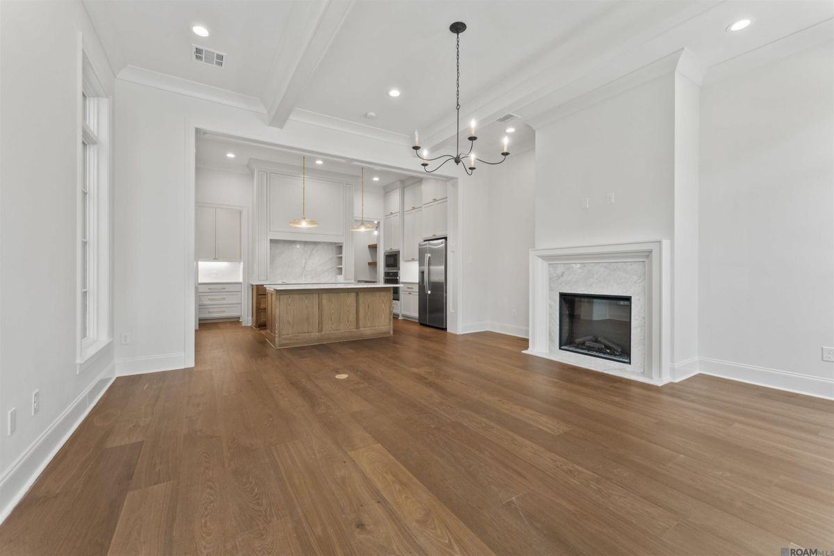 11422 Cotton Ln - Photo 3 of 27