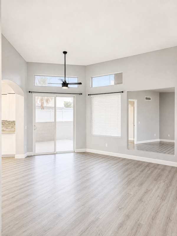16219 Greenfield St - Photo 4 of 7