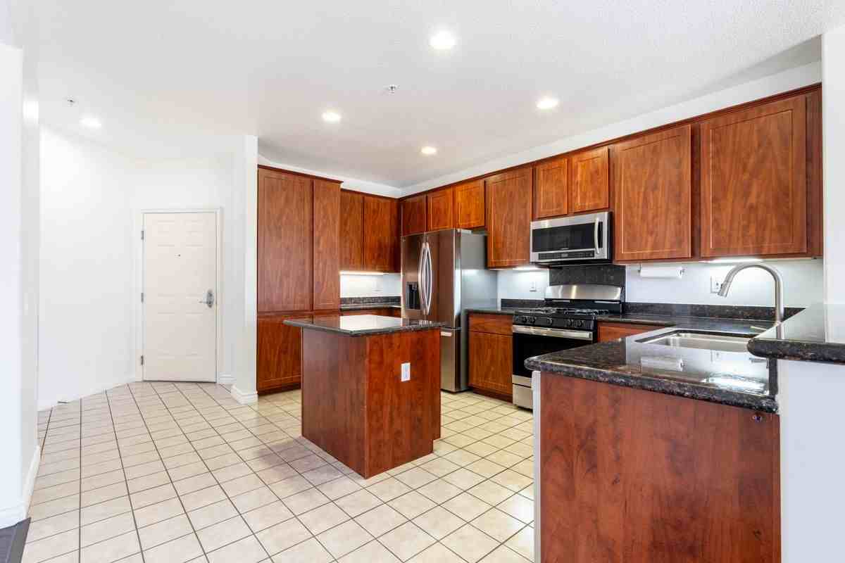 12688 Chapman Ave - Photo 6 of 35