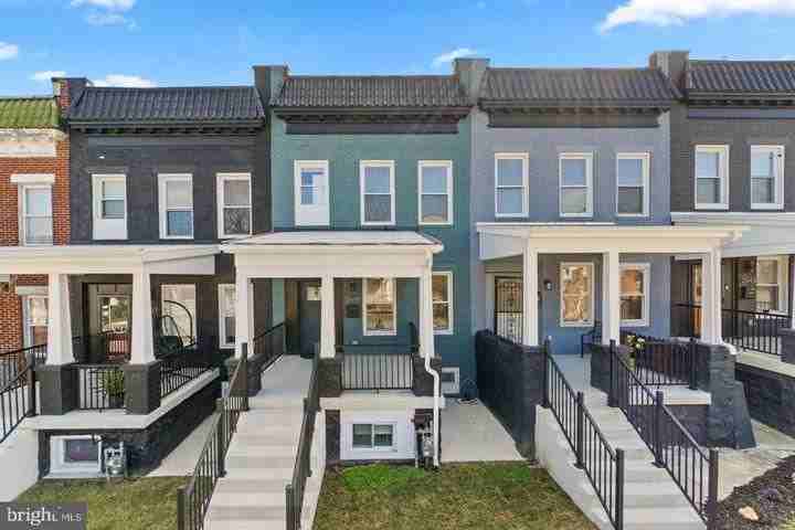 2639 Loyola Northway - Photo 2 of 4