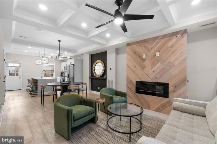 2639 Loyola Northway - Photo 3 of 4