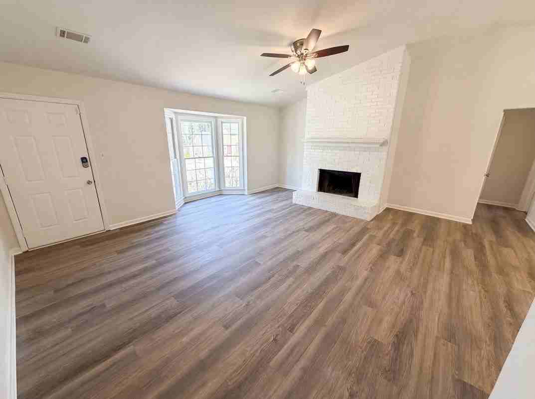 5003 Henson Drive - Photo 3 of 11