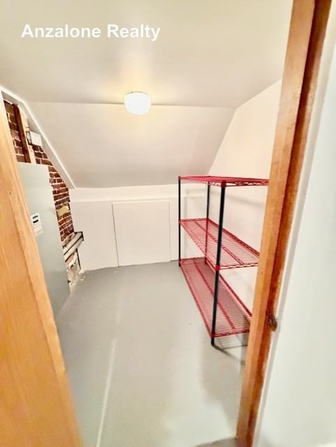 7 Thacher Ct #B - Photo 2 of 11