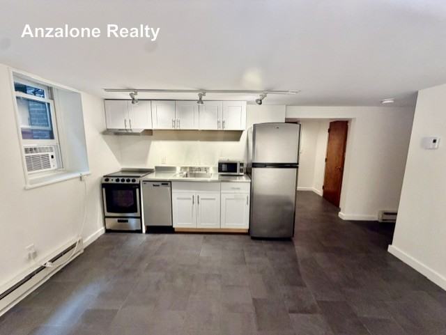 7 Thacher Ct #B - Photo 4 of 11