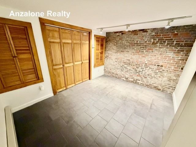 7 Thacher Ct #B - Photo 6 of 11