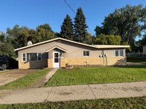 306 15th Ave Sw - Photo 1 of 1