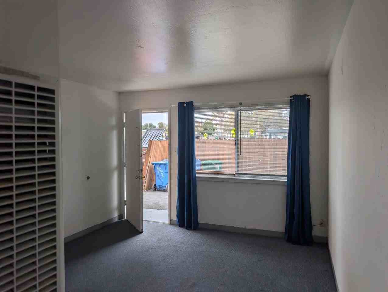 1213 San Pablo Ave #102 - Photo 2 of 8