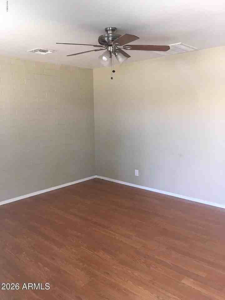 7447 W Becker Ln - Photo 5 of 7