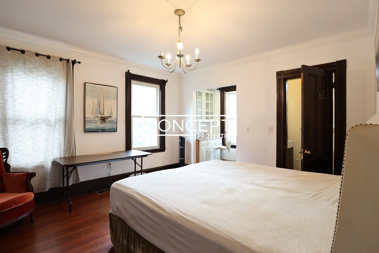 18 Holton St #1 - Photo 5 of 50