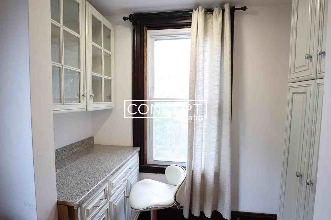 18 Holton St #1 - Photo 7 of 50