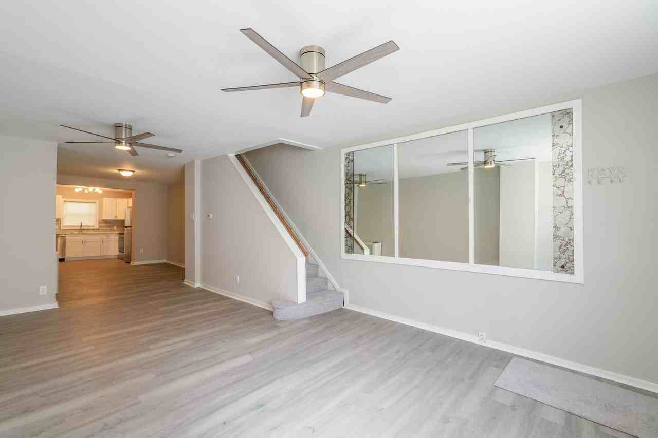 1542 S 27th St - Photo 6 of 25