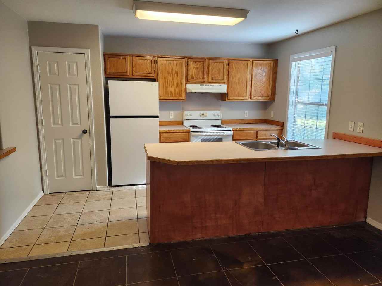 1510 Bennett - Photo 7 of 23