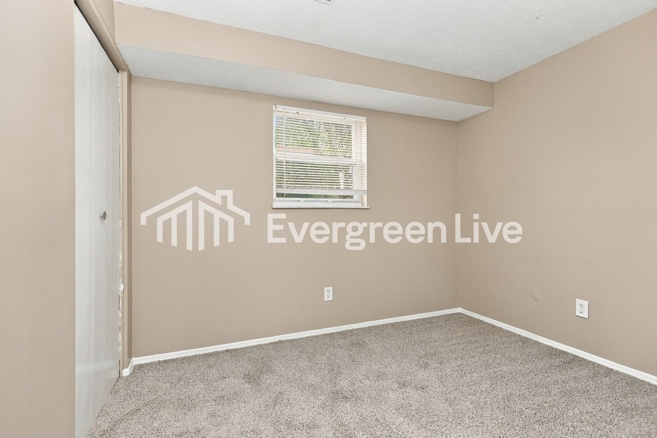 6156 Fireside Dr - Photo 4 of 15