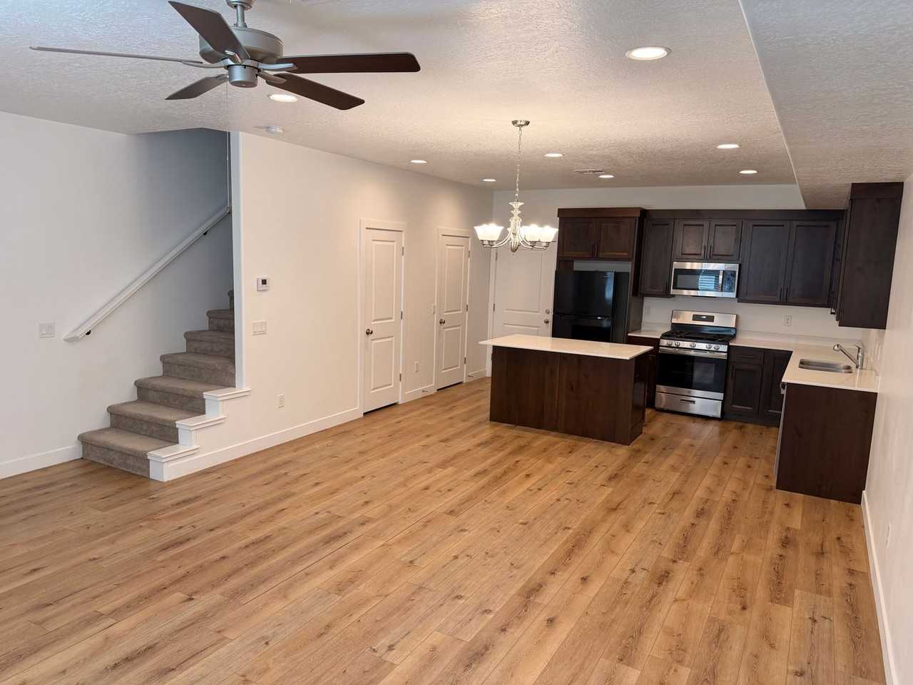 498 W 1225 N #1 - Photo 3 of 22