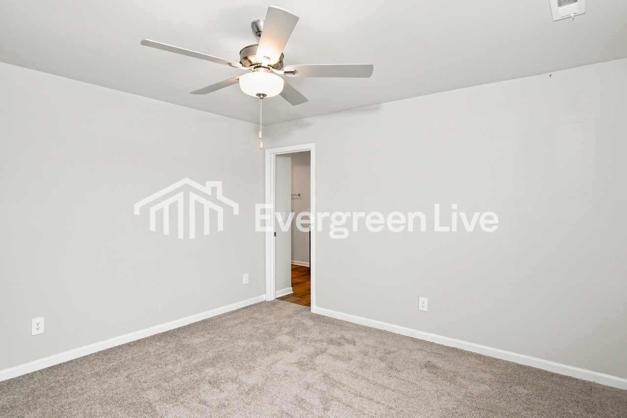 220 Clear Creek Dr Sw - Photo 7 of 15