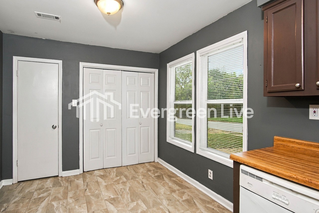 14011 Hurstland Dr Sw - Photo 5 of 15