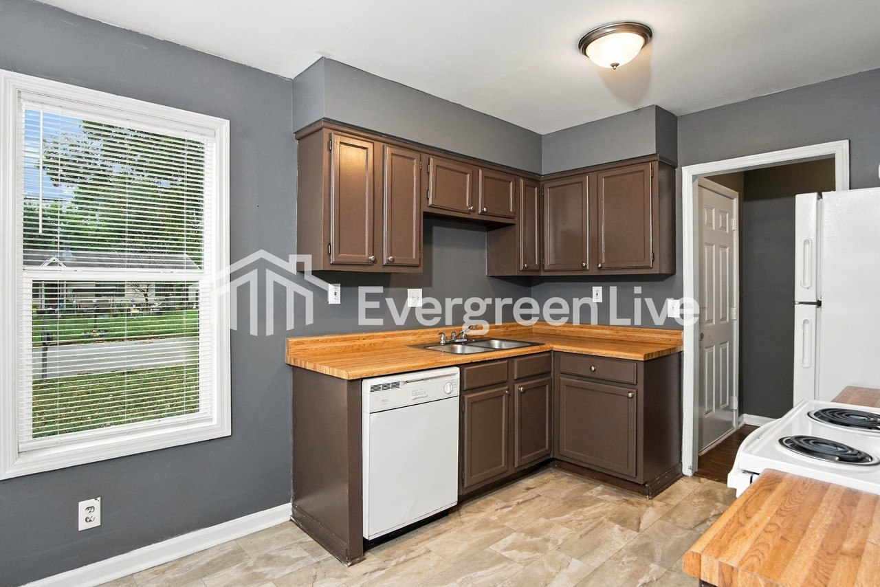 14011 Hurstland Dr Sw - Photo 7 of 15