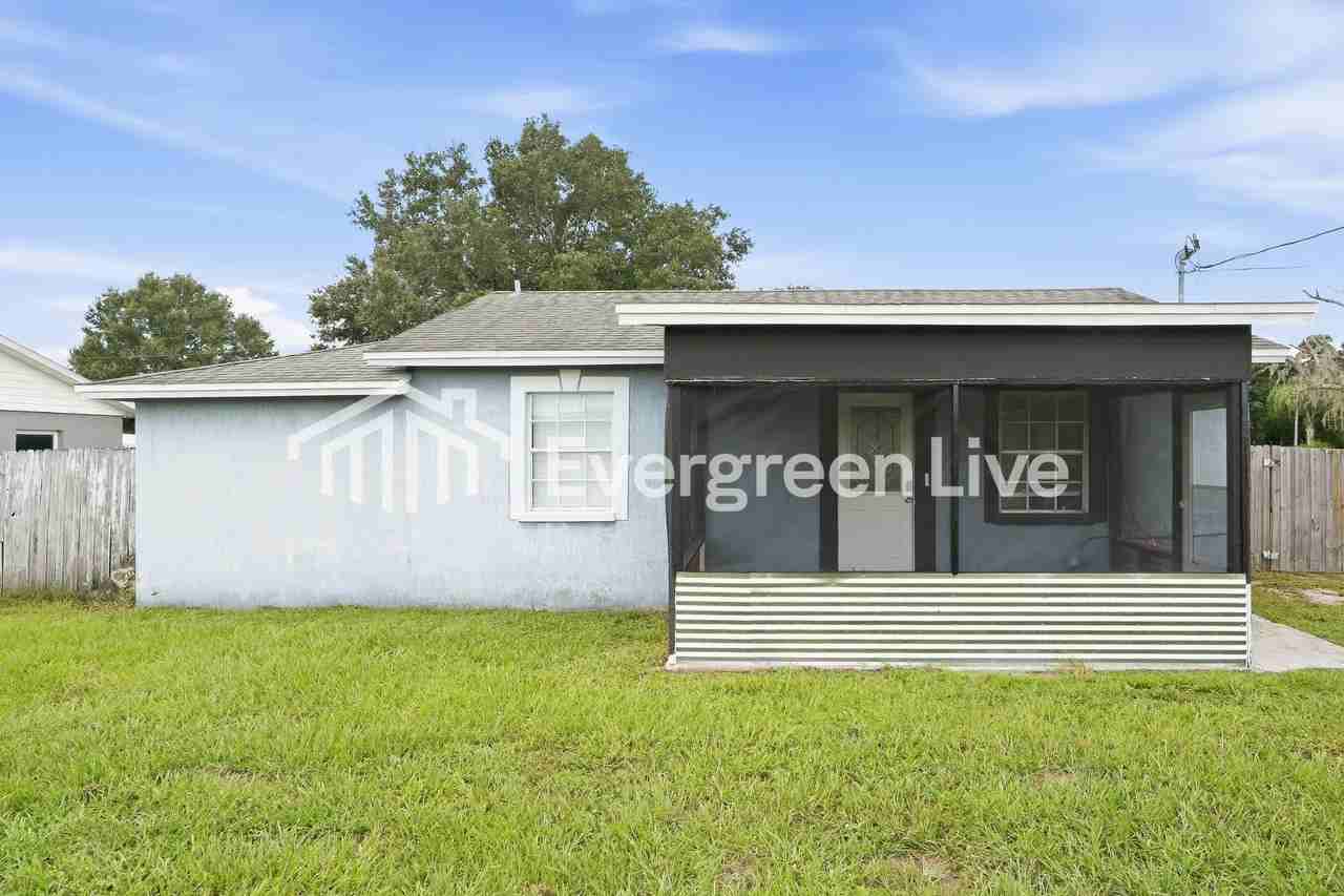 2850 Hickory Rd - Photo 2 of 15