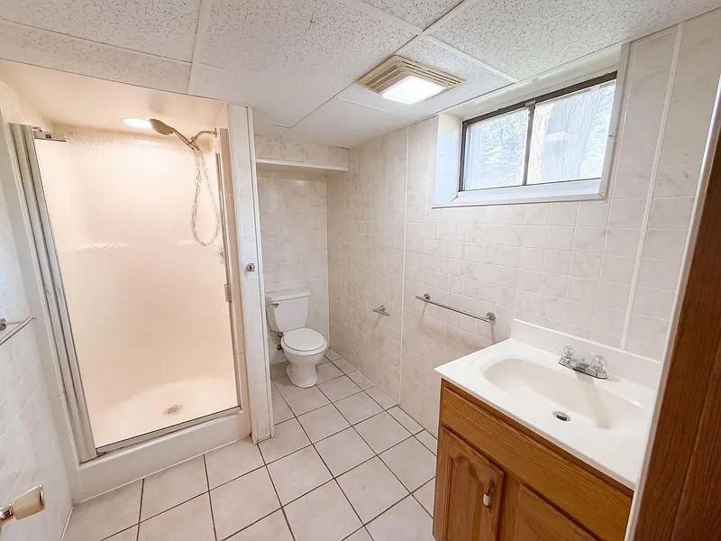 1181 Laurie Road West - Photo 7 of 9