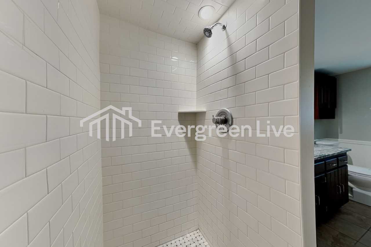 11811 65th Pl N - Photo 7 of 21