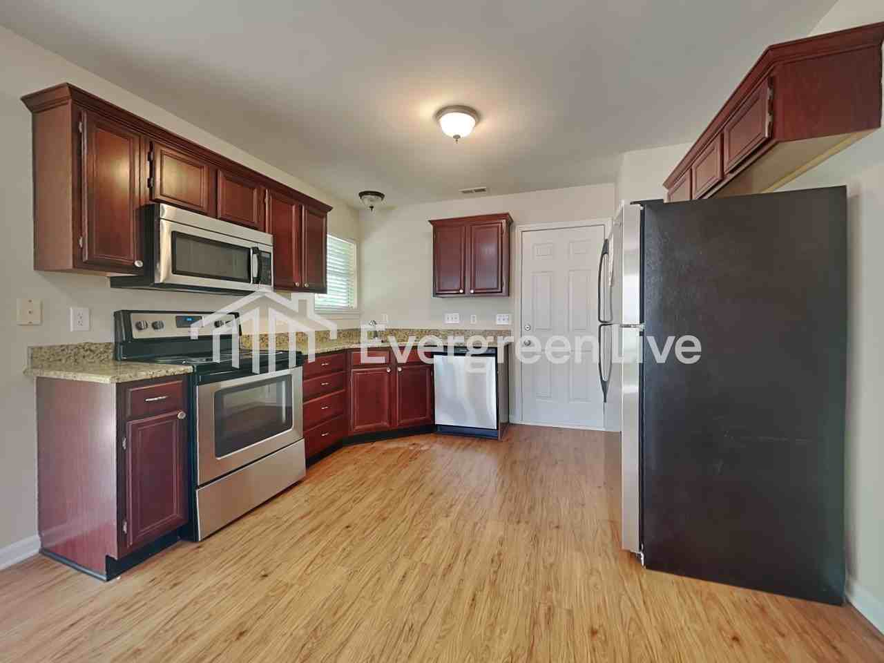 10110 Northwoods Forest Dr - Photo 2 of 22
