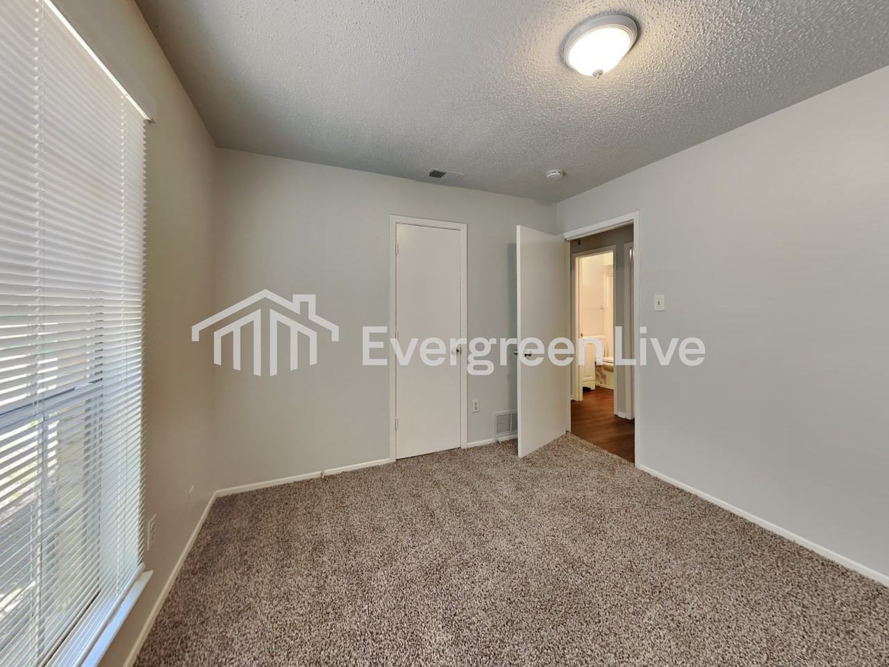 1202 Neptune Dr - Photo 6 of 19