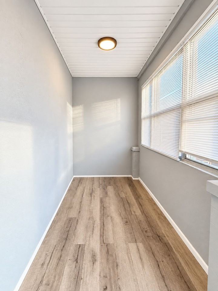 2013 S 60th St - Photo 3 of 33