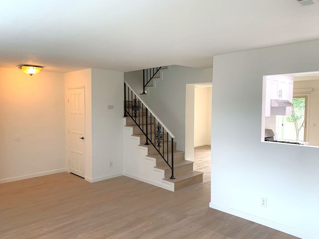 9836 Snowmass Dr - Photo 5 of 21