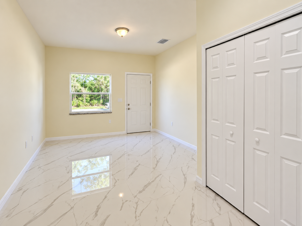 13055 Apache Dr - Photo 5 of 18