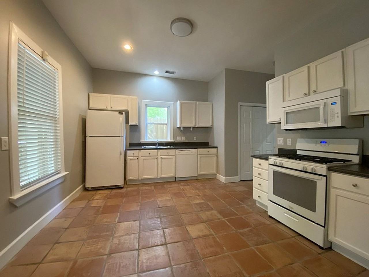 2218-2220 Santee Ave. - Photo 2 of 19