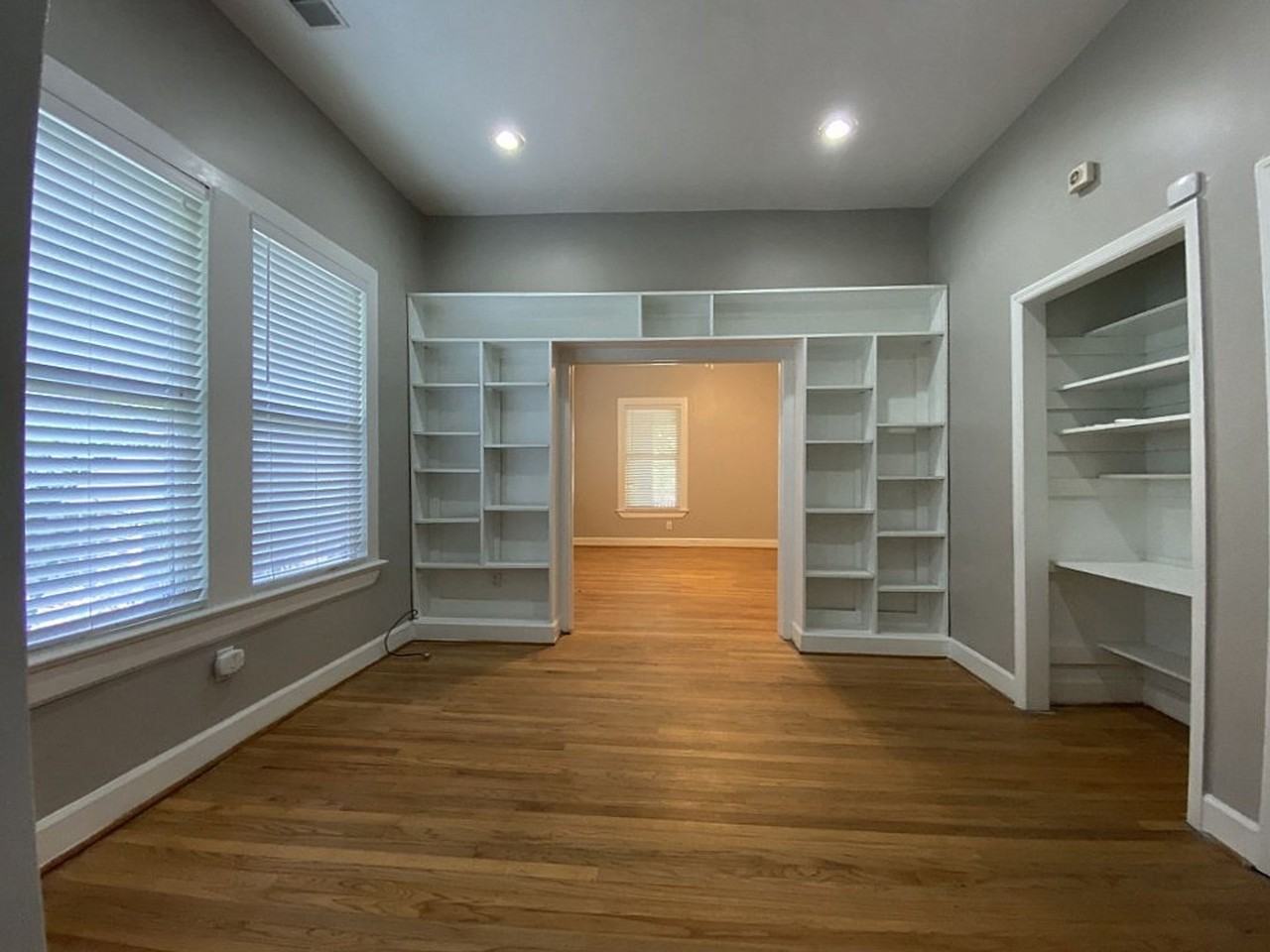 2218-2220 Santee Ave. - Photo 4 of 19