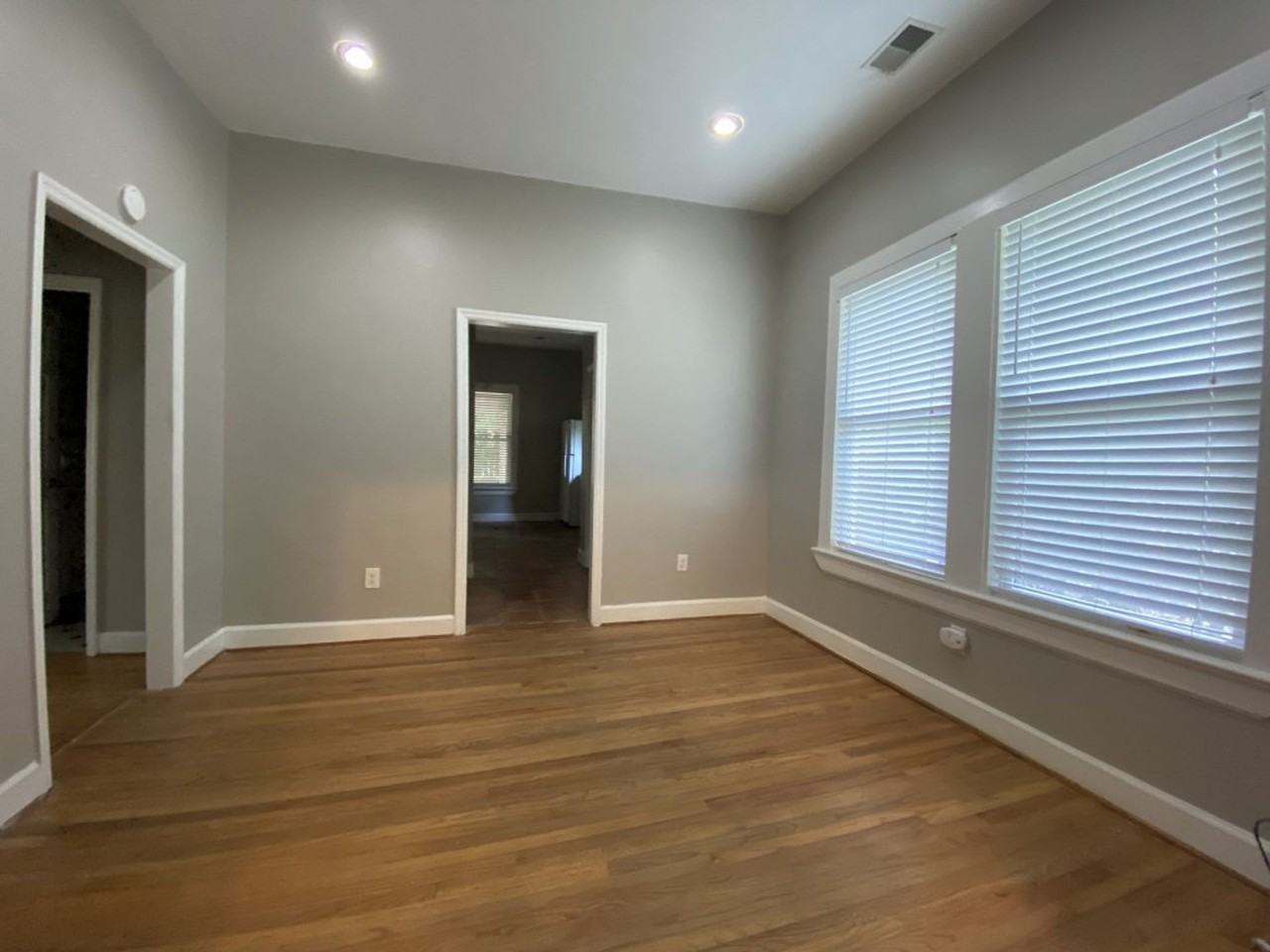 2218-2220 Santee Ave. - Photo 5 of 19