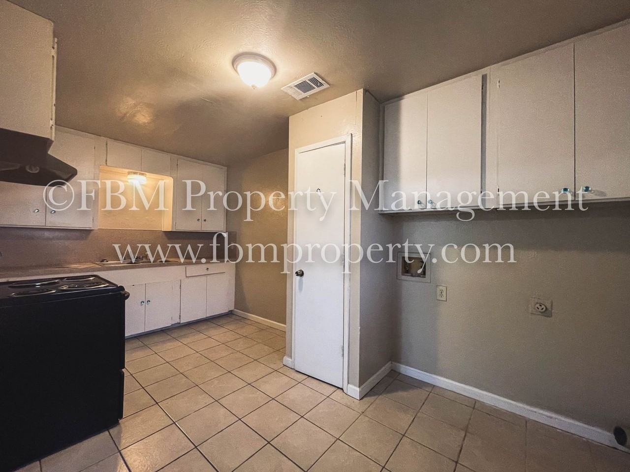 5669 5669 Main Street - Photo 4 of 11