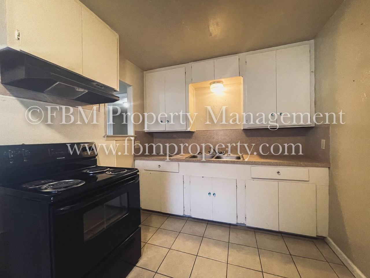 5669 5669 Main Street - Photo 5 of 11