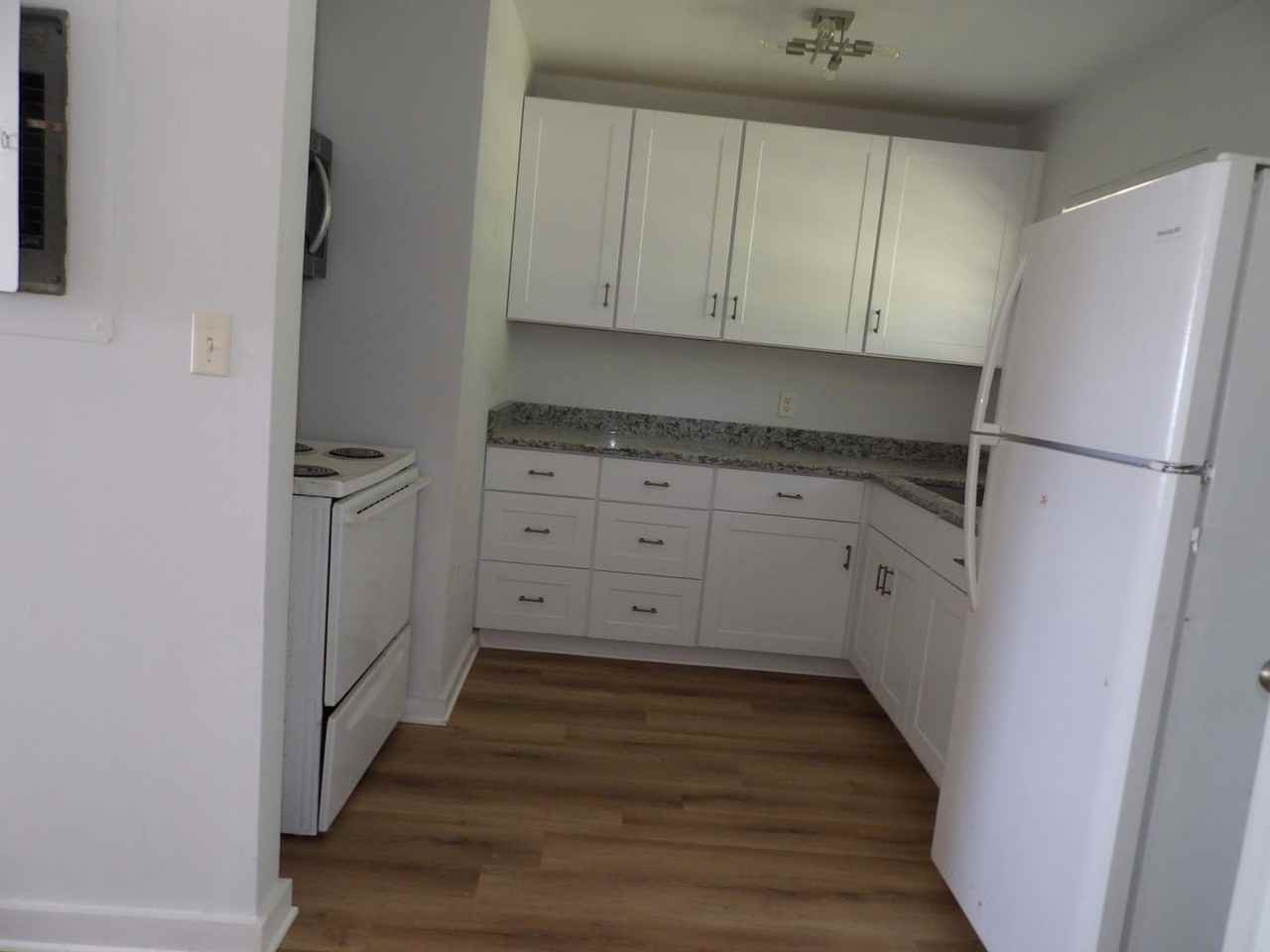 715 Richardson St - Photo 3 of 6