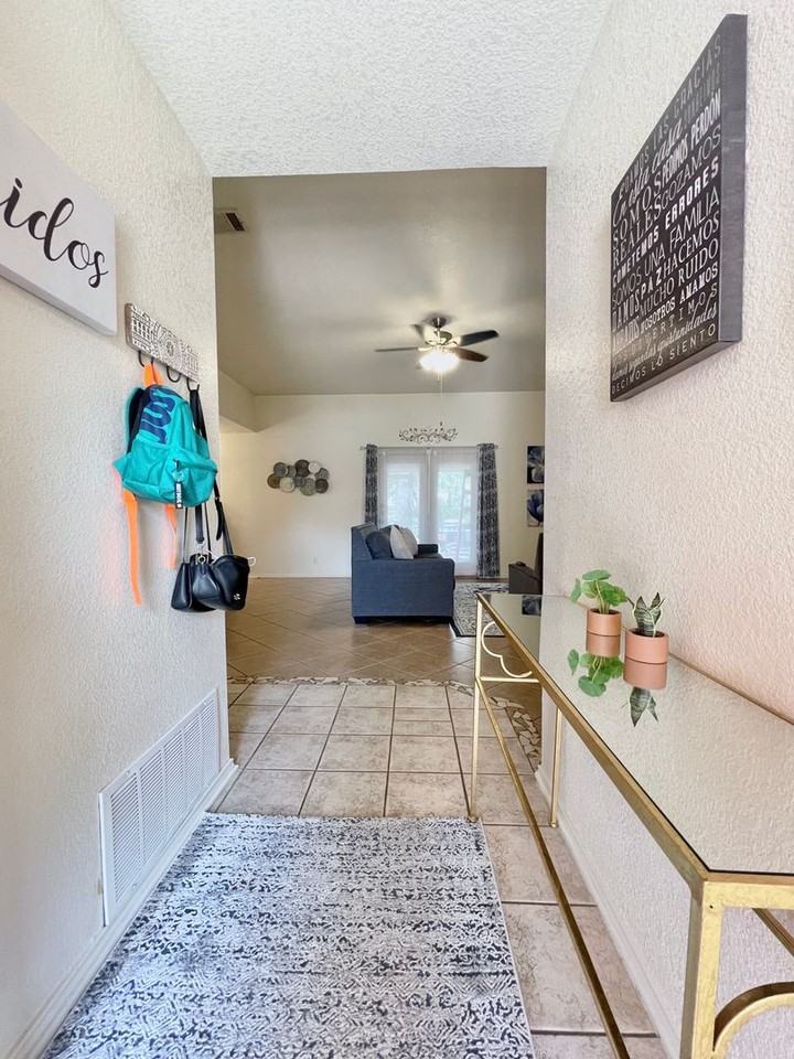 3107 Woodrow Dr - Photo 3 of 21