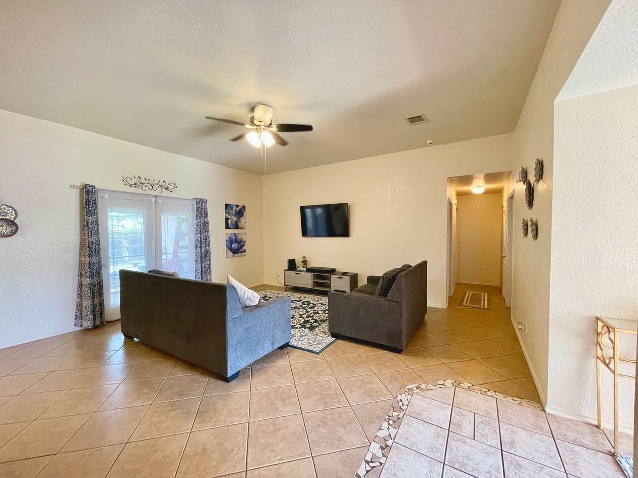3107 Woodrow Dr - Photo 5 of 21
